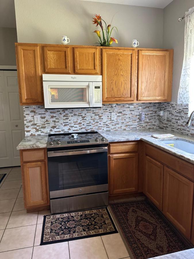 Quiet Room In A Family Home Lehigh Acres Εξωτερικό φωτογραφία