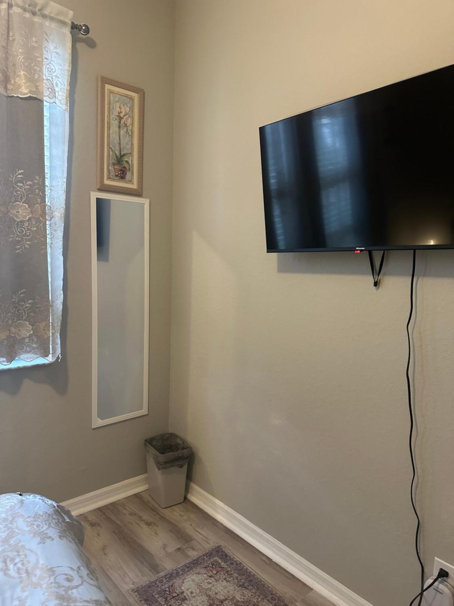 Quiet Room In A Family Home Lehigh Acres Εξωτερικό φωτογραφία